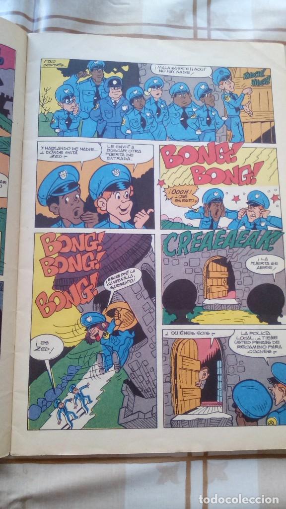 C&oacute;mics: tebeo comic LOCA ACADEMIA DE POLICIA ediciones ZINCO - Foto 2