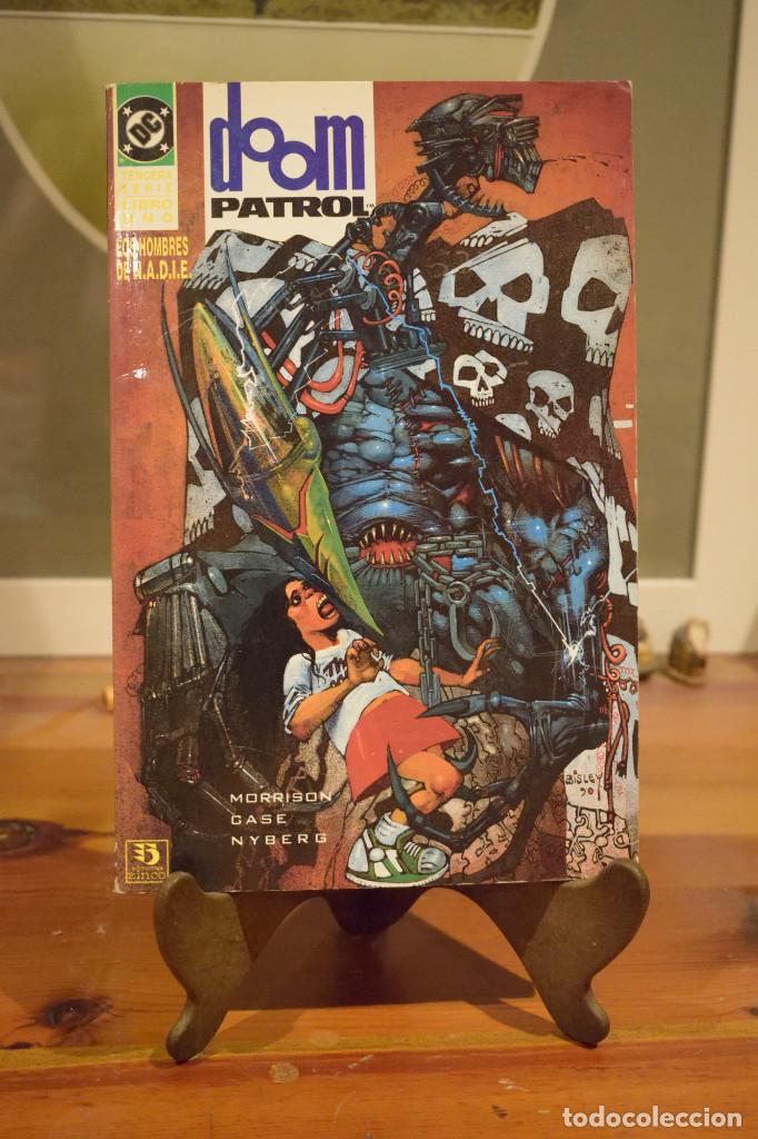 C&oacute;mics: Doom Patrol Zinco NADIE - Foto 3