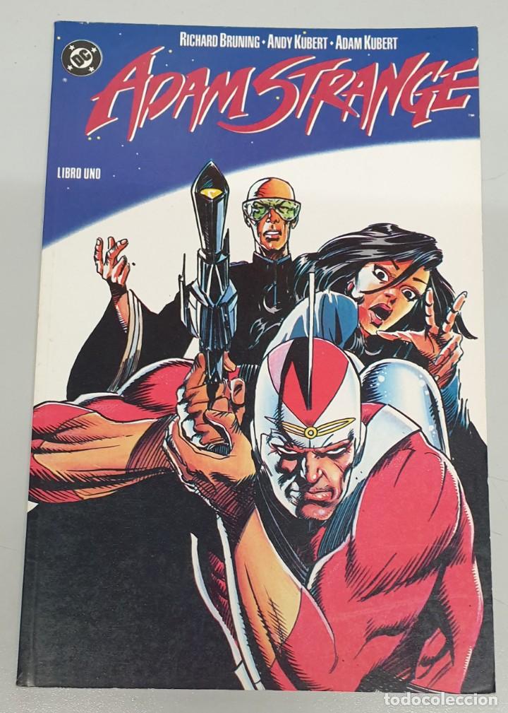 C&oacute;mics: ADAM STRANGE LIBRO UNO - ANDY KUBERT / DC - ZINCO - Foto 1