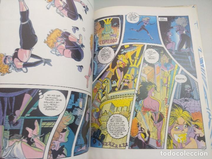C&oacute;mics: LA BIONDA/DOBLE GOLPE/SAUDELLI/BONDAGE. - Foto 3