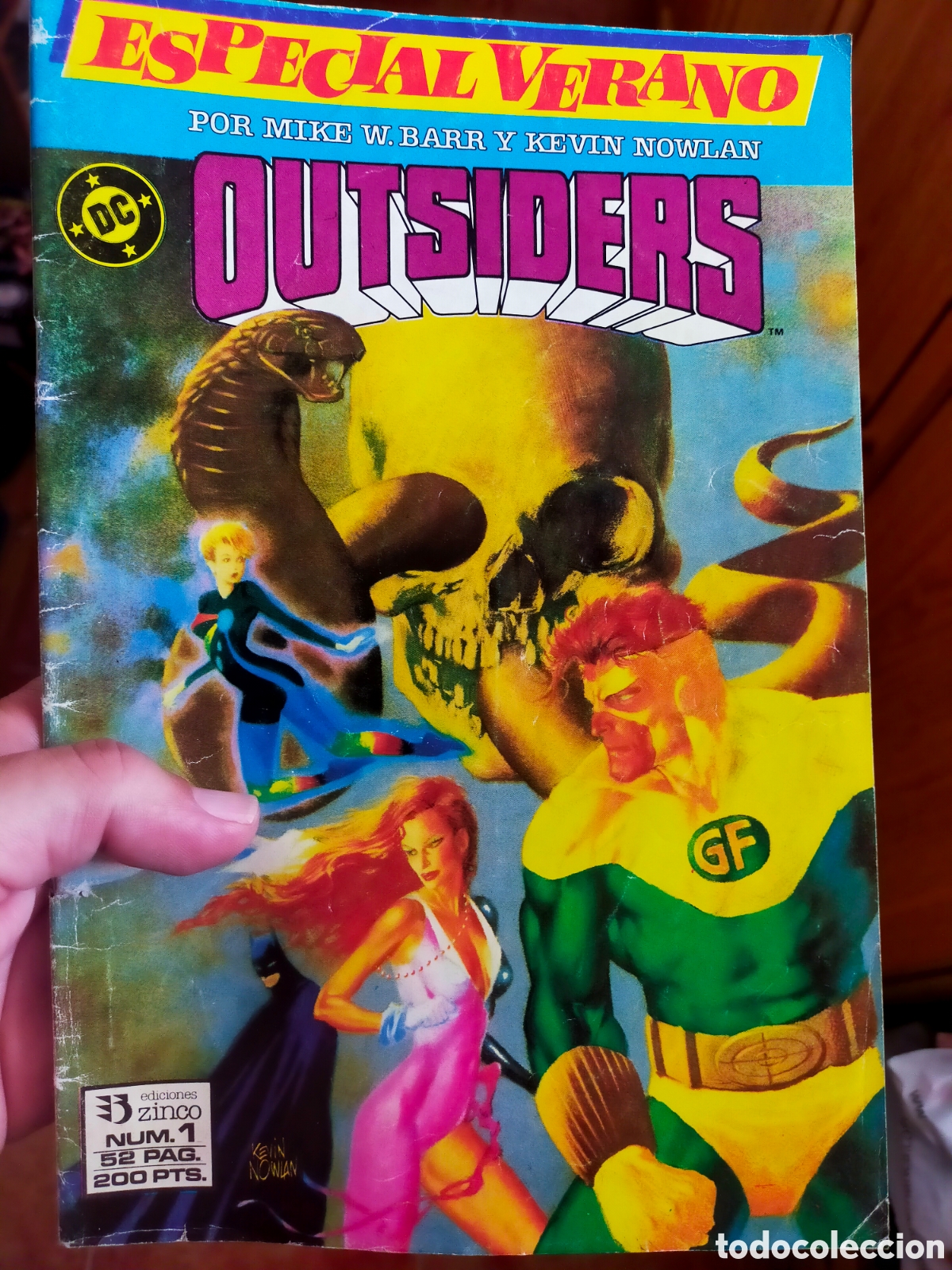 C&oacute;mics: OUTSIDERS especial verano - Foto 1