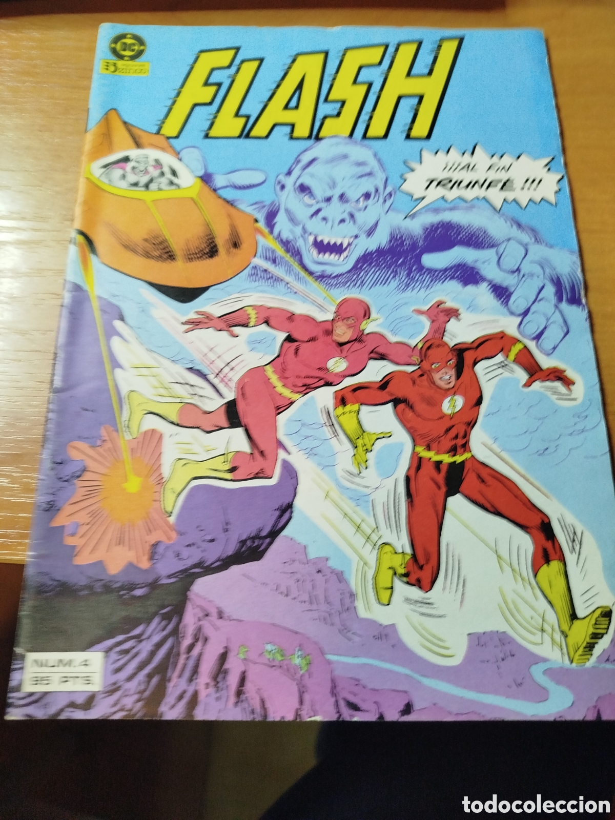 C&oacute;mics: Flash al fin triunf&eacute;. Ediciones zinco flash 4 - Foto 1