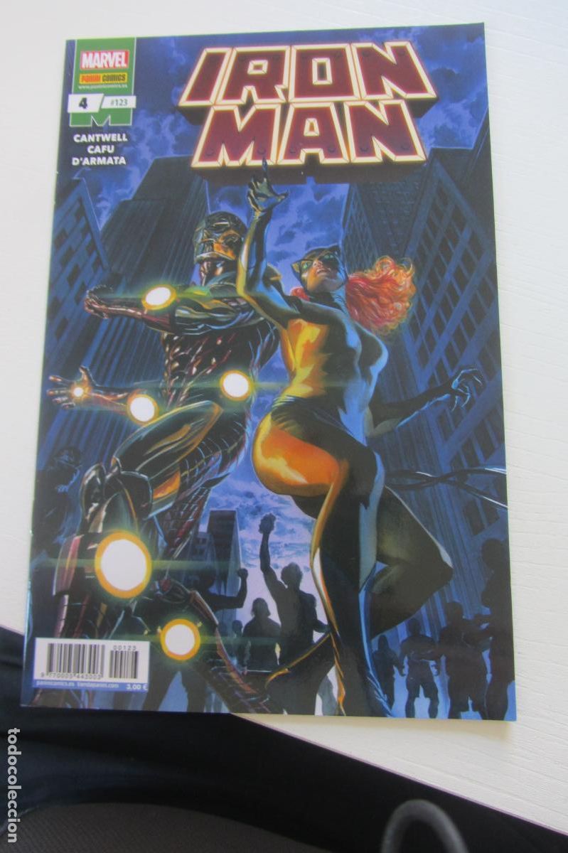 C&oacute;mics: IRON MAN N&ordm; 4 / 123 Christopher Cantwell y Cafu Marvel PANINI BUEN ESTADO arx68