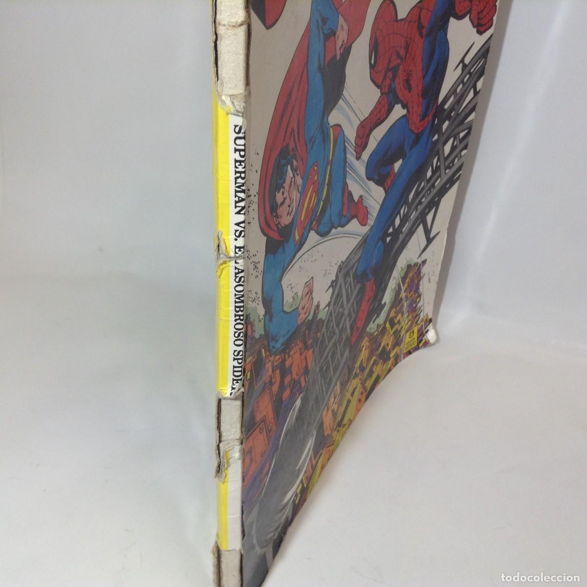 C&oacute;mics: DC Y MARVEL PRESENTAN: SUPERMAN VS EL ASOMBROSO SPIDERMAN - 1976 **EDICIONES ZIN** - Foto 5