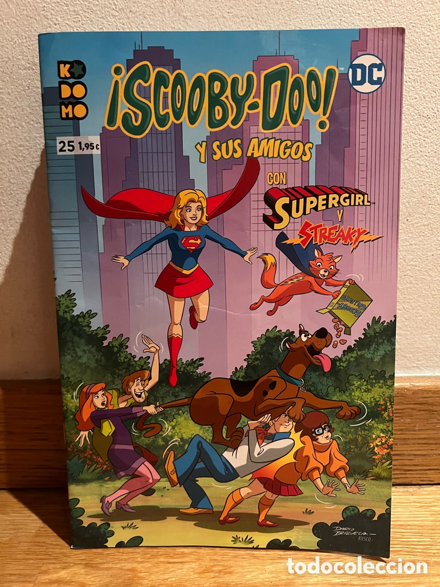 C&oacute;mics: &iexcl;Scooby - Doo! Y sus amigos con Supergirl y streaky n&uacute;mero 25