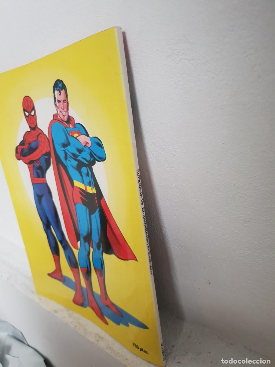 C&oacute;mics: EL COMBATE DEL SIGLO/ superman vs spiderman/ DC y Marvel/ed Zinco/1989 - Foto 3