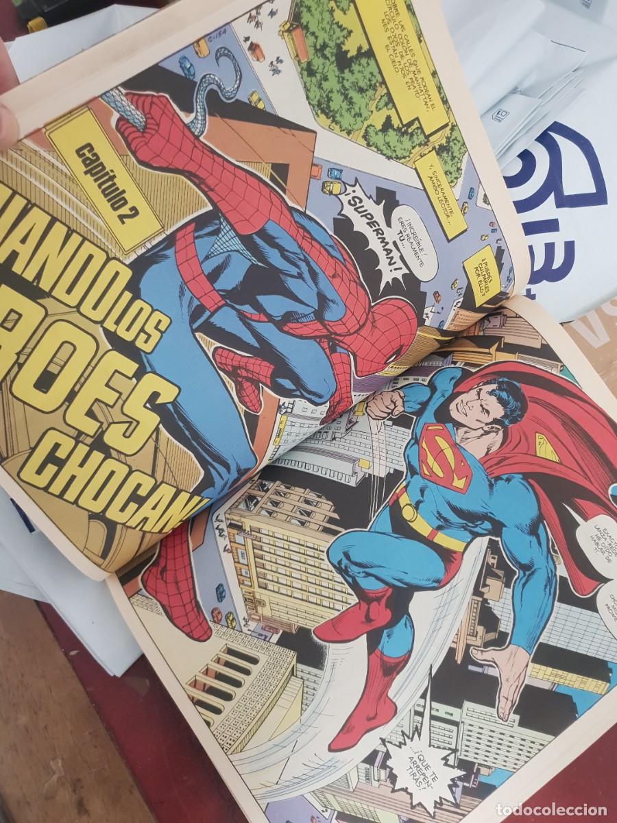 C&oacute;mics: EL COMBATE DEL SIGLO/ superman vs spiderman/ DC y Marvel/ed Zinco/1989 - Foto 5