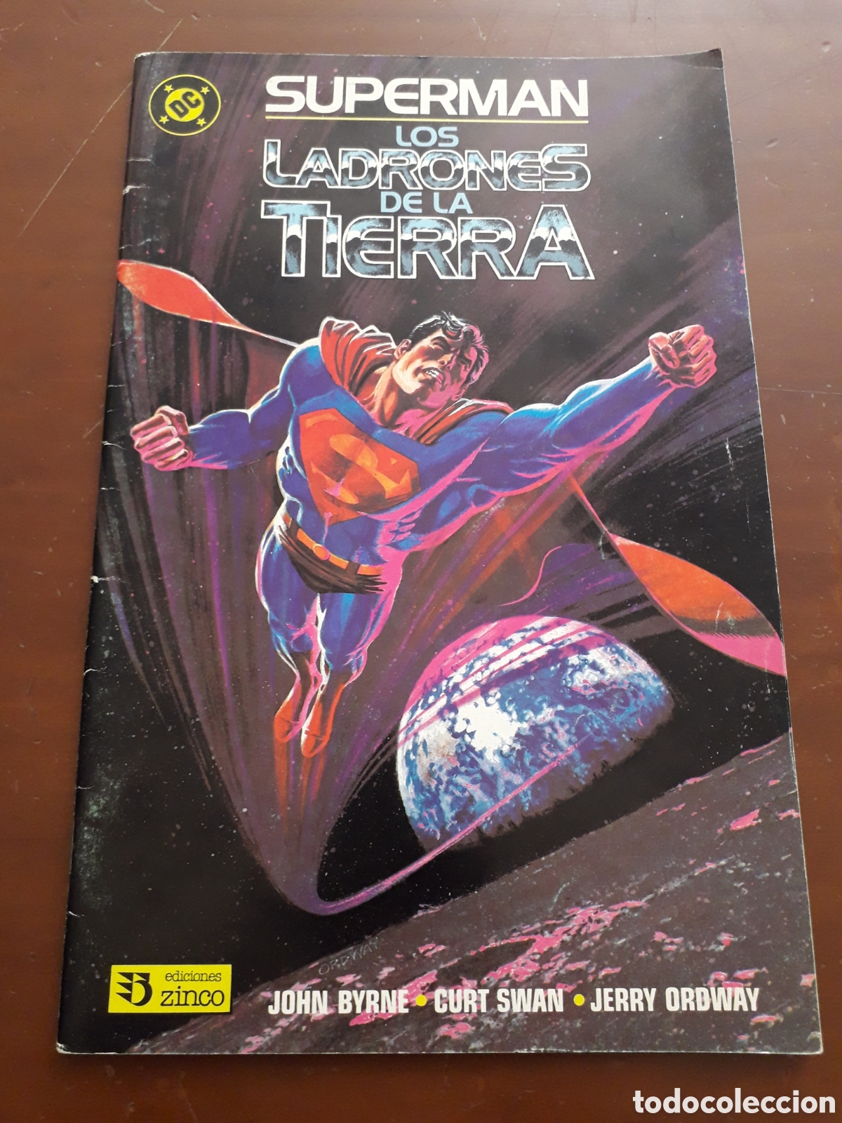 C&oacute;mics: SUPERMAN. LOS LADRONES DE LA TIERRA - Foto 1