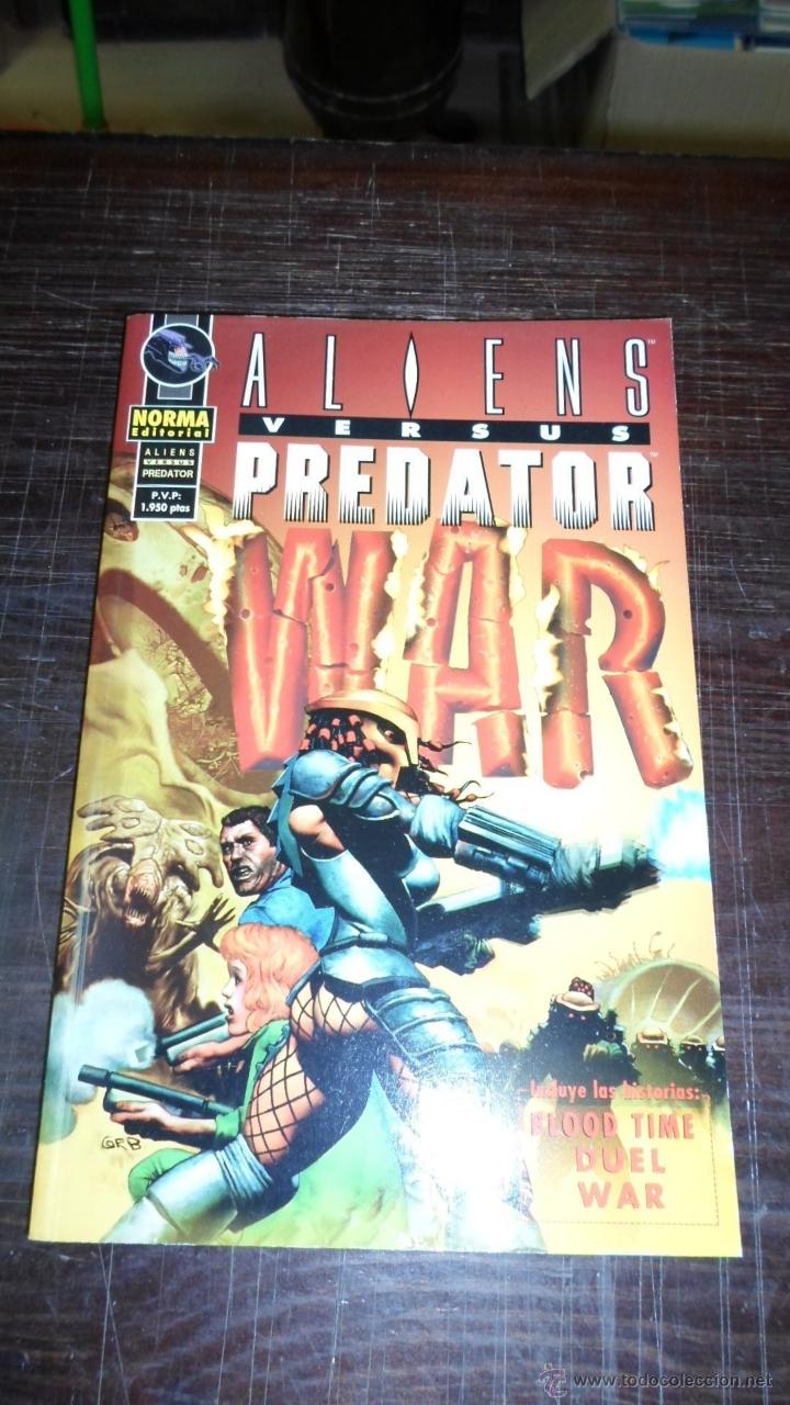 C&oacute;mics: Alien versus Predator:Blood Time, Duel War, Norma Ed - Foto 1