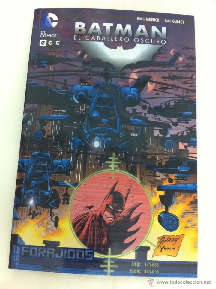 C&oacute;mics: Batman, El Caballero Oscuro. Forajidos - ECC EDICIONES - Foto 1