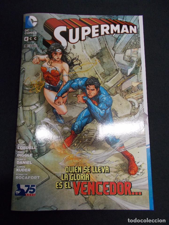 C&oacute;mics: SUPERMAN - N&ordm; 19 - ECC - Foto 1