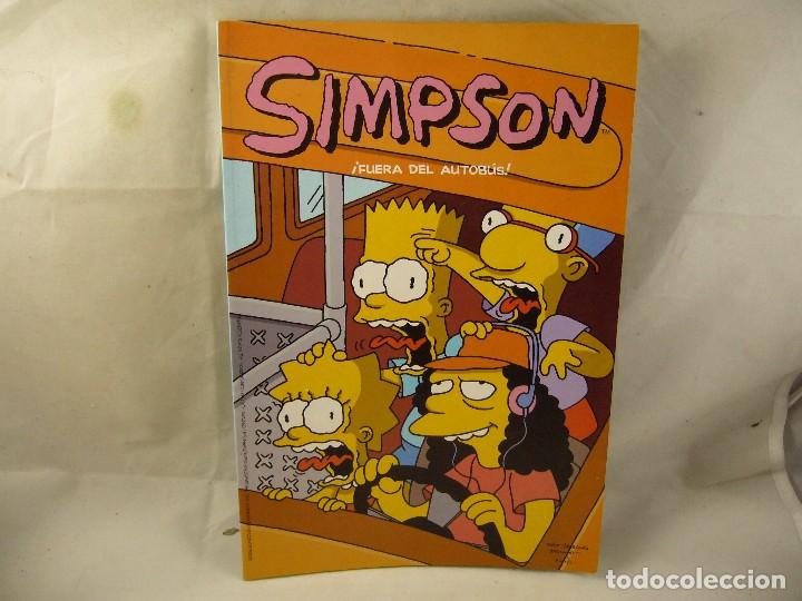 C&oacute;mics: LOS SIMPSON. FUERA DEL AUTOB&Uacute;S - MATT GROENING - Foto 1