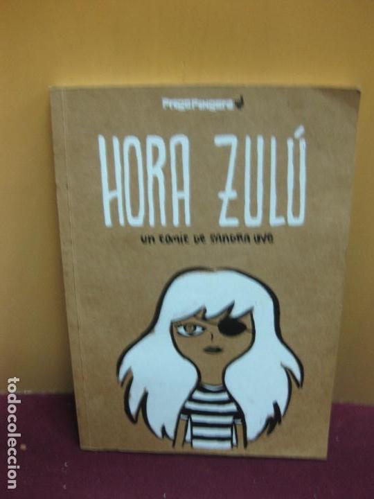 C&oacute;mics: HORA ZULU. SANDRA UVE. 2012. - Foto 1