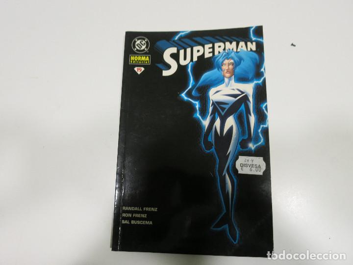 C&oacute;mics: SUPERMAN NORMA EDITORIAL 19 - Foto 1