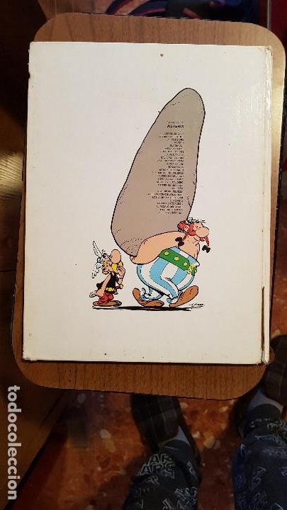 C&oacute;mics: ASTERIX OBELIX Y COMPA&Ntilde;IA ED. JUNIOR. TAPA DURA (1976) - Foto 2
