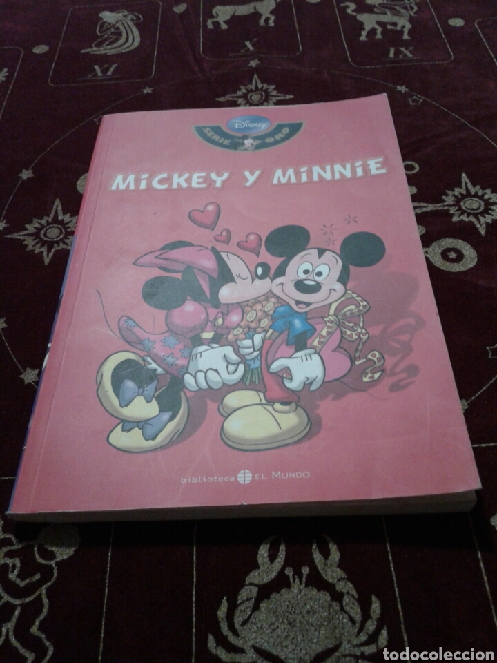 C&oacute;mics: Comics. Mickey y Minnie, serie oro Disney. - Foto 1