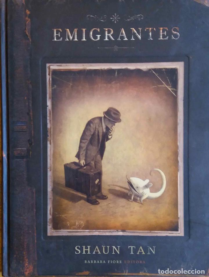 C&oacute;mics: EMIGRANTES, SHAUN TAN. NOVELA GR&Aacute;FICA, LIBRO NUEVO - Foto 1