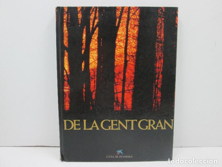 C&oacute;mics: EL LIBRO - DE LA GENT GRAN. CATALAN - Foto 1
