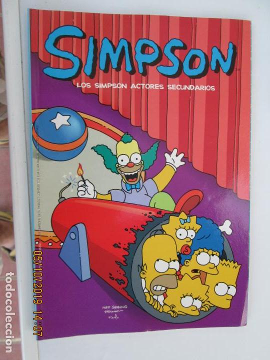 C&oacute;mics: SIMPSON , LOS SIMPSON ACTORES SECUNDARIOS  Matt Groening. Comic Bongo. - Foto 1