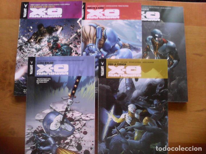 C&oacute;mics: XO Manowar. Lote Panini y Aleta - Foto 1