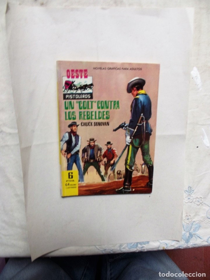 Comics: UN COLT CONTRA LOS REBELDES CHUCK DONOVAN NOVELA GRAFICA