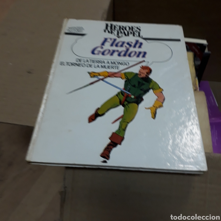 C&oacute;mics: FLASH GORDON, H&Eacute;ROES DE PAPEL,C&Iacute;RCULO DE LECTORES - Foto 1