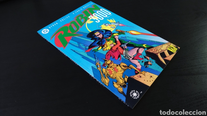 C&oacute;mics: DE KIOSCO ROBIN 3000 LIBRO DOS DC COMICS EDICIONES ZINCO - Foto 1