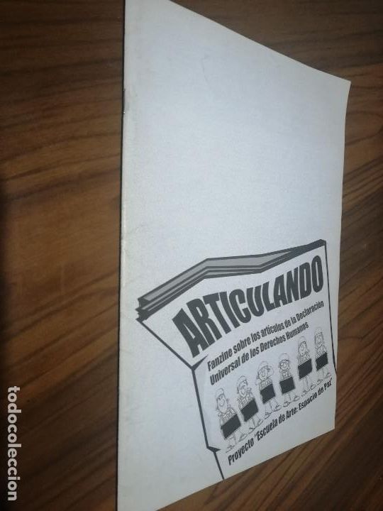 Comics: ARTICULANDO. SOBRE LOS ARTICULOS DE LA DECLARACI&Oacute;N UNIVERSAL DE LOS DERECHOS HUMANOS. DIFICIL