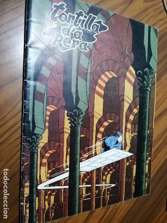 Comics: TORTILLA D&acute;A PERA. LE FALTA UN TROCITO EN 1&ordf; P&Aacute;GINA QUE NO AFECTA AL COMIC. V JORNADAS CORDOBA