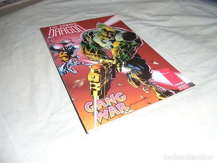 C&oacute;mics: The Savage Dragon, Gang War, World Comics - Foto 1