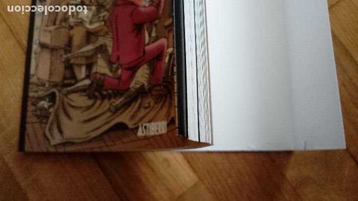 C&oacute;mics: El lado amargo. Santiago Valenzuela (Astiberri) - Foto 2