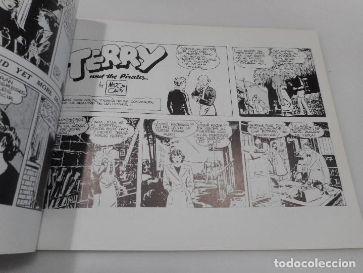 C&oacute;mics: MILTON CANIFF    Terry y los piratas Vol.10     Y99997W - Foto 2
