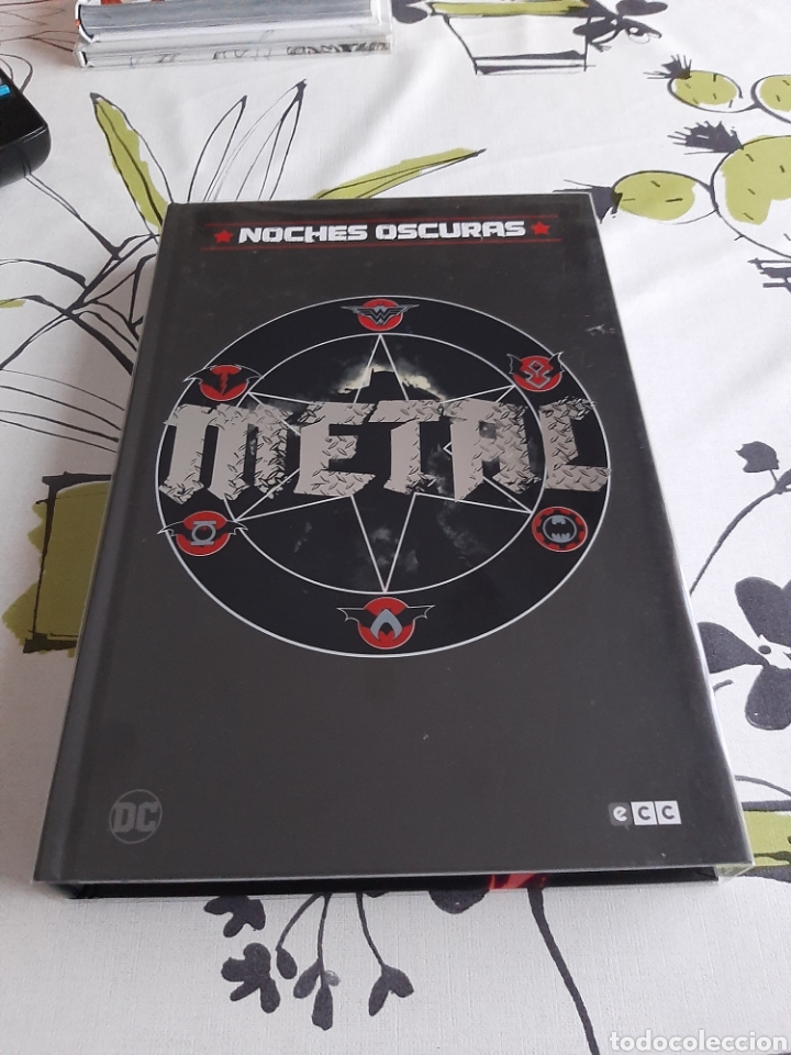 C&oacute;mics: Noches Oscuras Metal ECC tapa dura y funda plastica