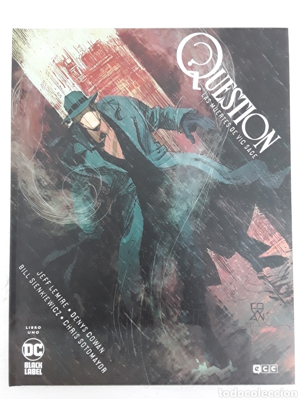 C&oacute;mics: Question 1. Las muertes de Vic Sage (edici&oacute;n black label) - Lemire, Cowan, Sienkiewicz, .. - ECC - Foto 1