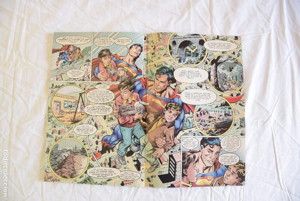C&oacute;mics: 1996 Superman Legado mortal -UNICEF, En Albanes - Foto 3