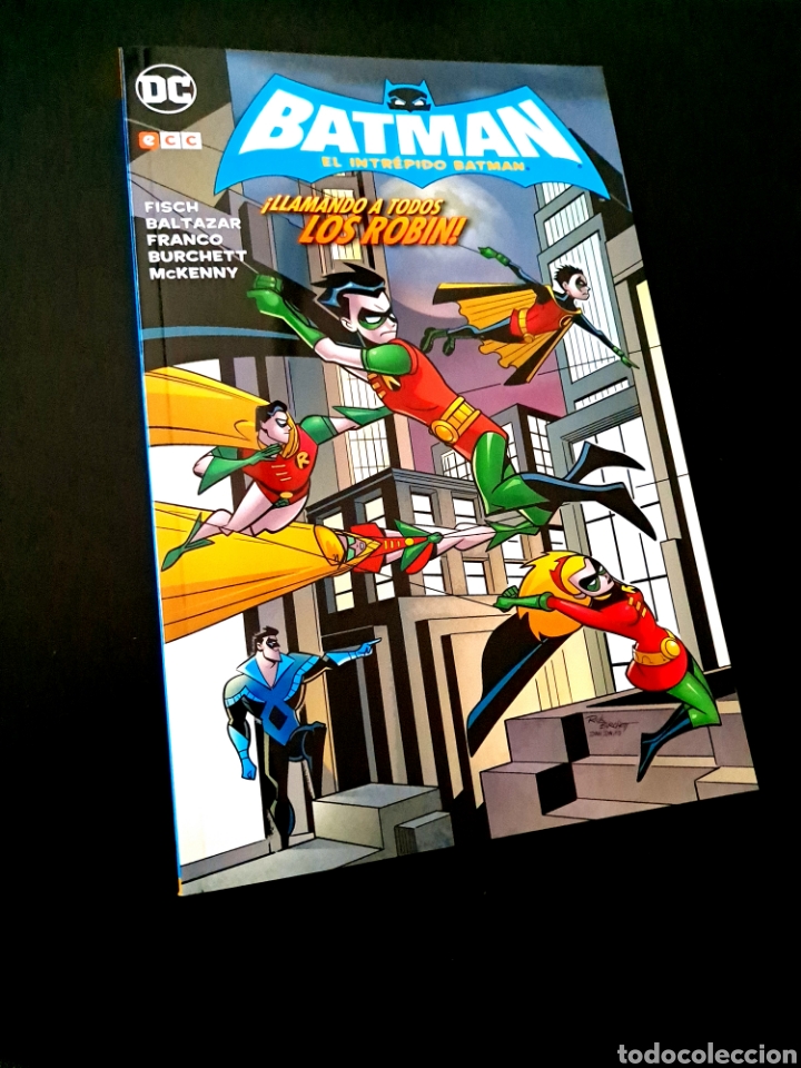 C&oacute;mics: DE KIOSCO BATMAN EL INTREPIDO LLAMANDO A TODOS LOS ROBIN - Foto 1