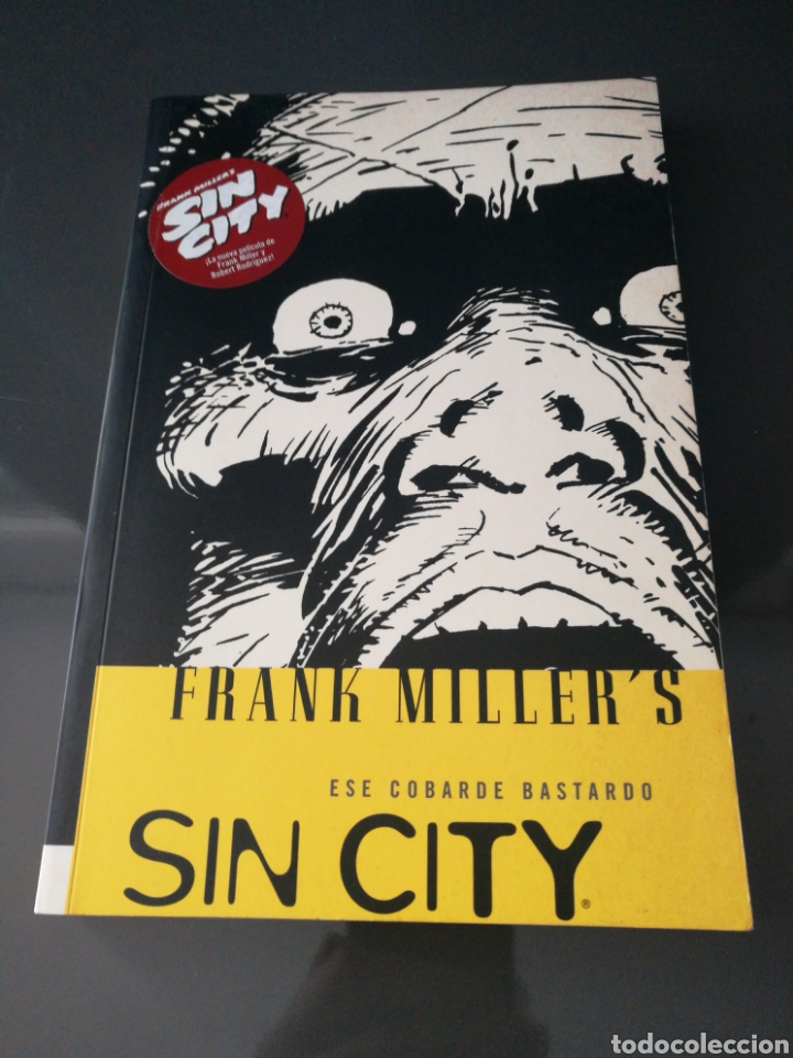 C&oacute;mics: Ese cobarde bastardo - SIN CITY .Frank Millers - Foto 1