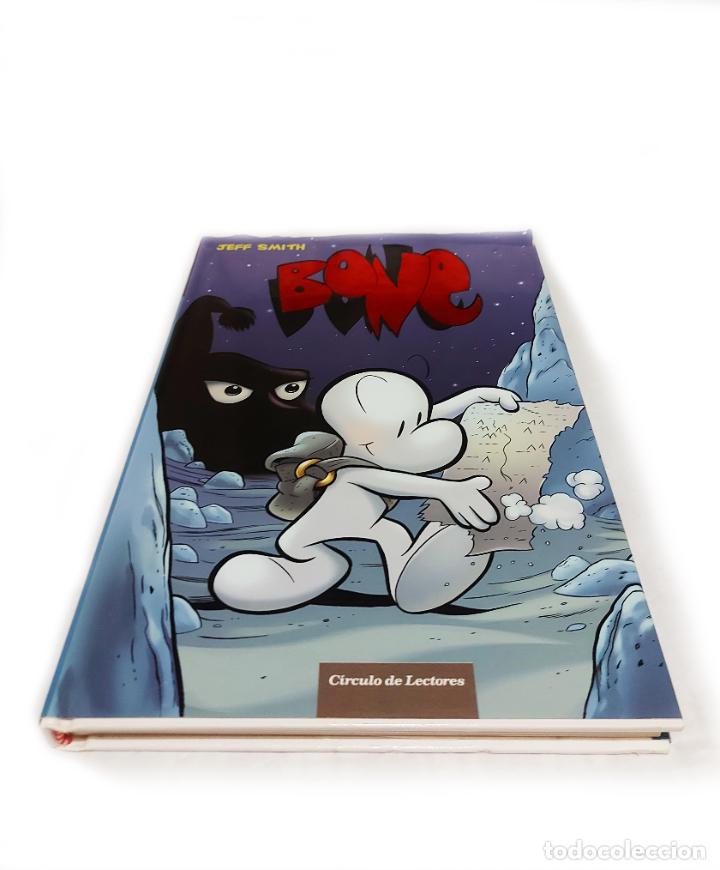 C&oacute;mics: Bone, Lejos de Boneville | Smith, Jeff | C&iacute;rculo de Lectores, 2007 - Foto 2