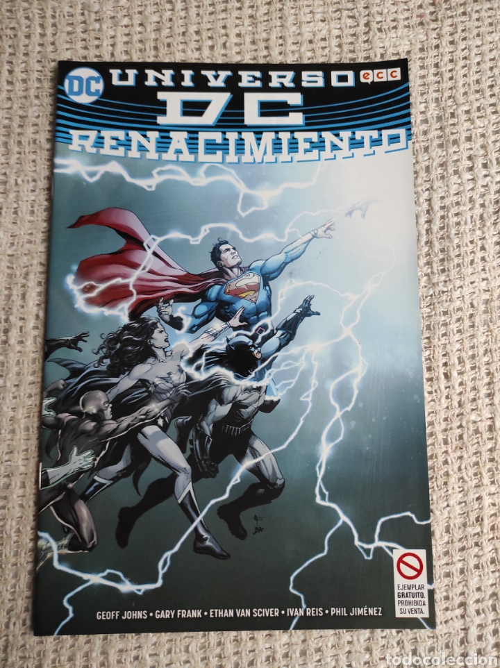 C&oacute;mics: UNIVERSO DC RENACIMIENTO -ED. ECC 2016 ( EJEMPLAR GRATUITO ) - Foto 1