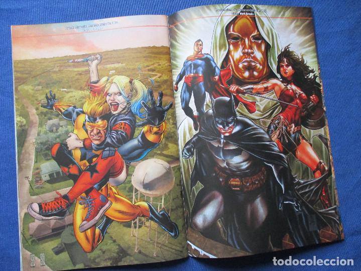 C&oacute;mics: DC / H&Eacute;ROES EN CRISIS de TOM KING N.&ordm; 1 de 9 - ECC - Foto 5
