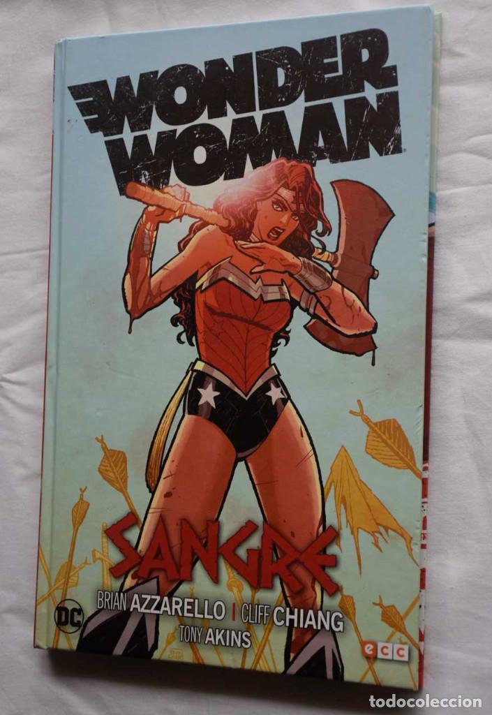 C&oacute;mics: Wonder Woman - Sangre - Brian Azzarello - ECC Comis , 2017 - Foto 1