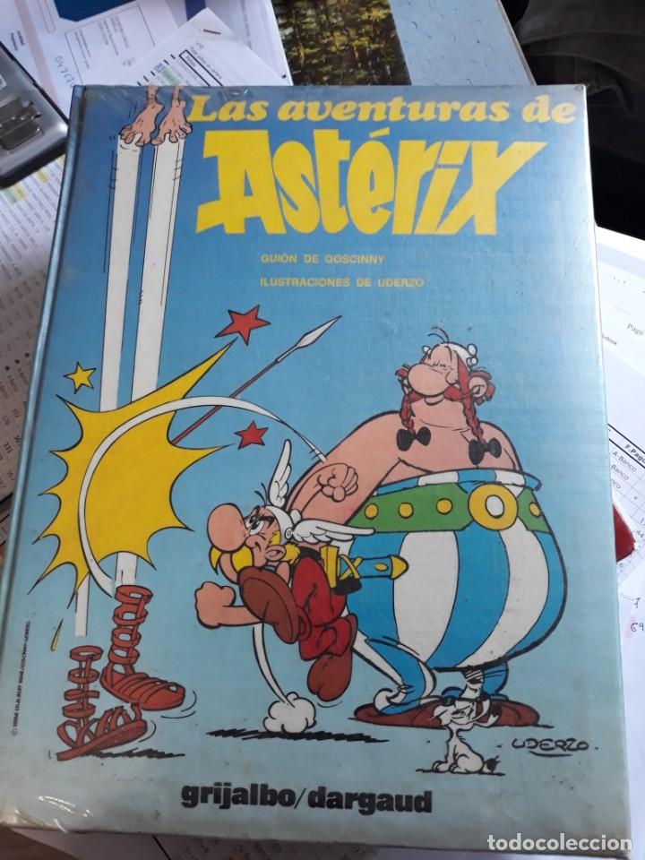 C&oacute;mics: Volumen 4 de las aventuras de Axterix. 4 comics. - Foto 1