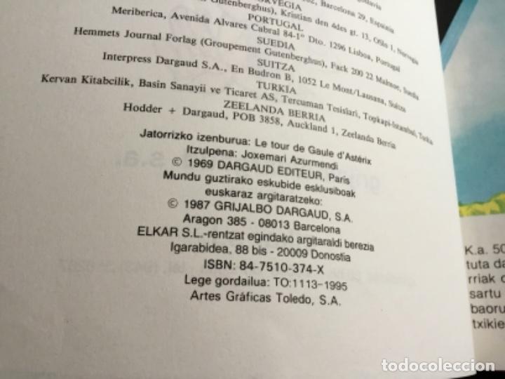 C&oacute;mics: ASTERIX galiako itzulian tapa blanda ASTERIX EN EUSKERA - Foto 2