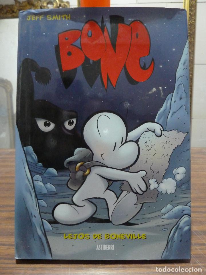 C&oacute;mics: BONE N&ordm; 1 - LEJOS DE BONEVILLE - JEFF SMITH - ASTIBERRI - Foto 1