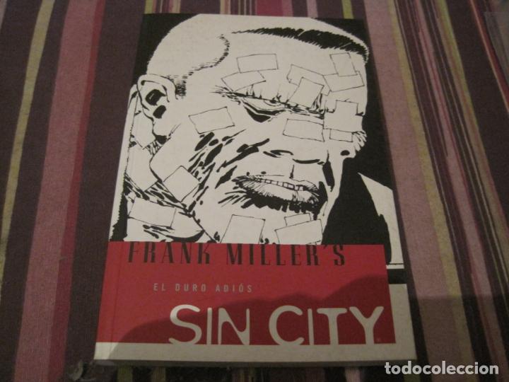 C&oacute;mics: COMIC SIN CITY EL DURO ADIOS FRANK MILLER NORMA - Foto 1