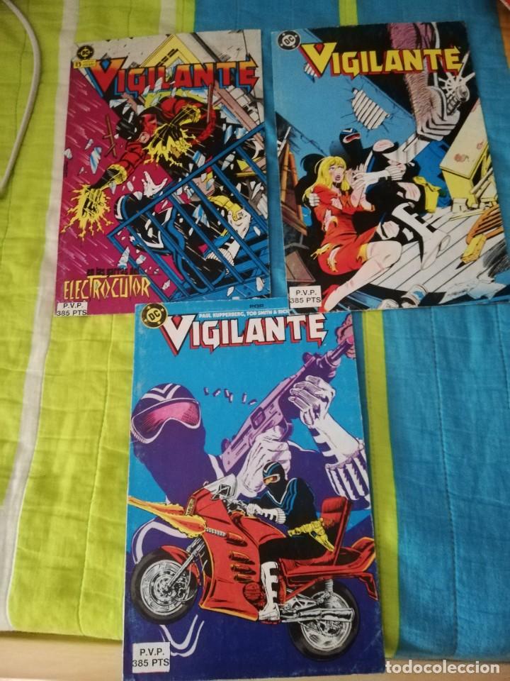 C&oacute;mics: LOTE CARTONES PORTADA C&Oacute;MIC VIGILANTE DC - Foto 1