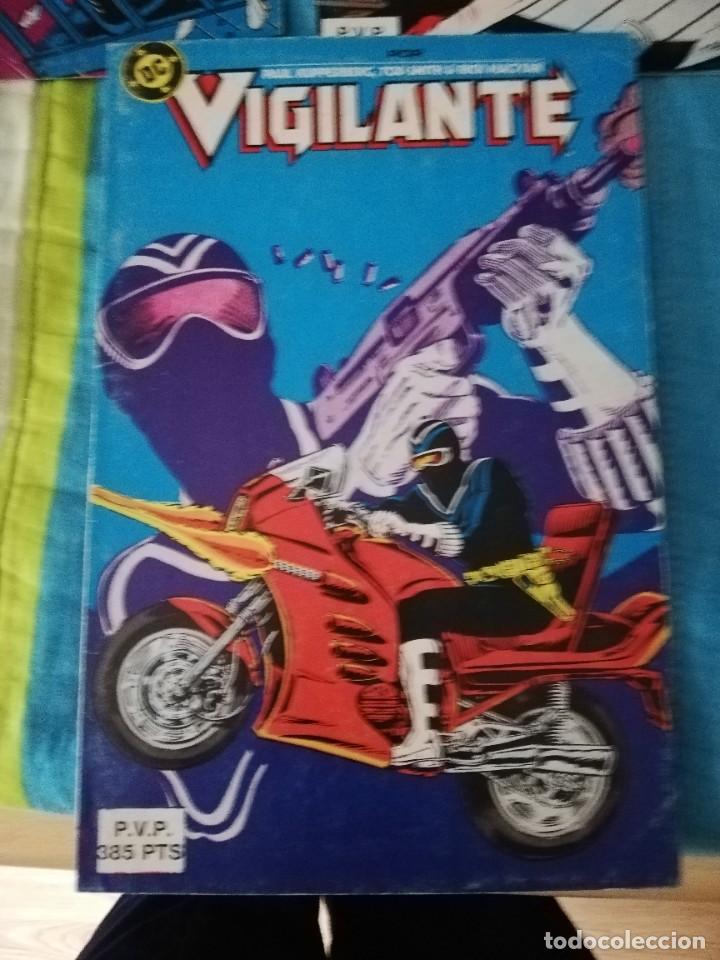 C&oacute;mics: LOTE CARTONES PORTADA C&Oacute;MIC VIGILANTE DC - Foto 2