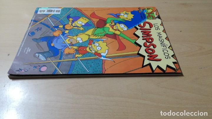 C&oacute;mics: LOS MAGNIFICOS SIMPSON / / EDICIONES B / ALL81 - Foto 3