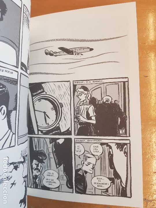 C&oacute;mics: Constellation - Frederik Peeters - Foto 2