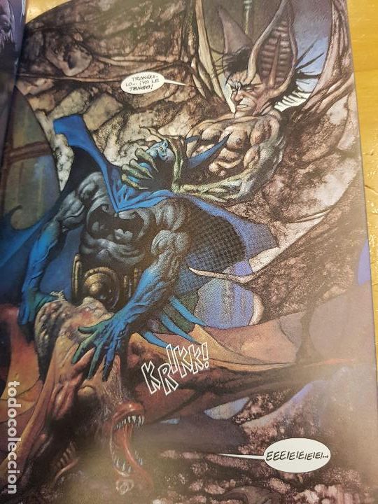 C&oacute;mics: BATMAN Manbat - Foto 3